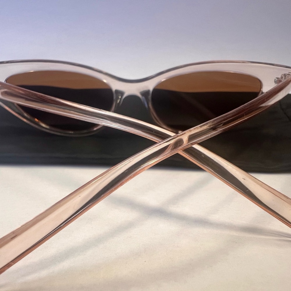 Cat Eye Fashion Sunglasses For Women - Picture 8 of 9
